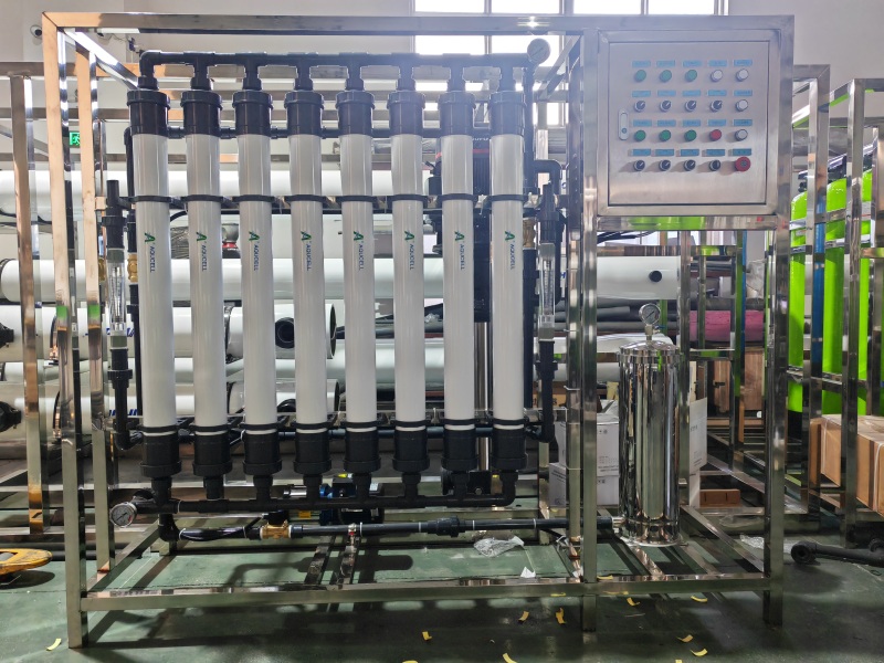 反滲透水處理設(shè)備